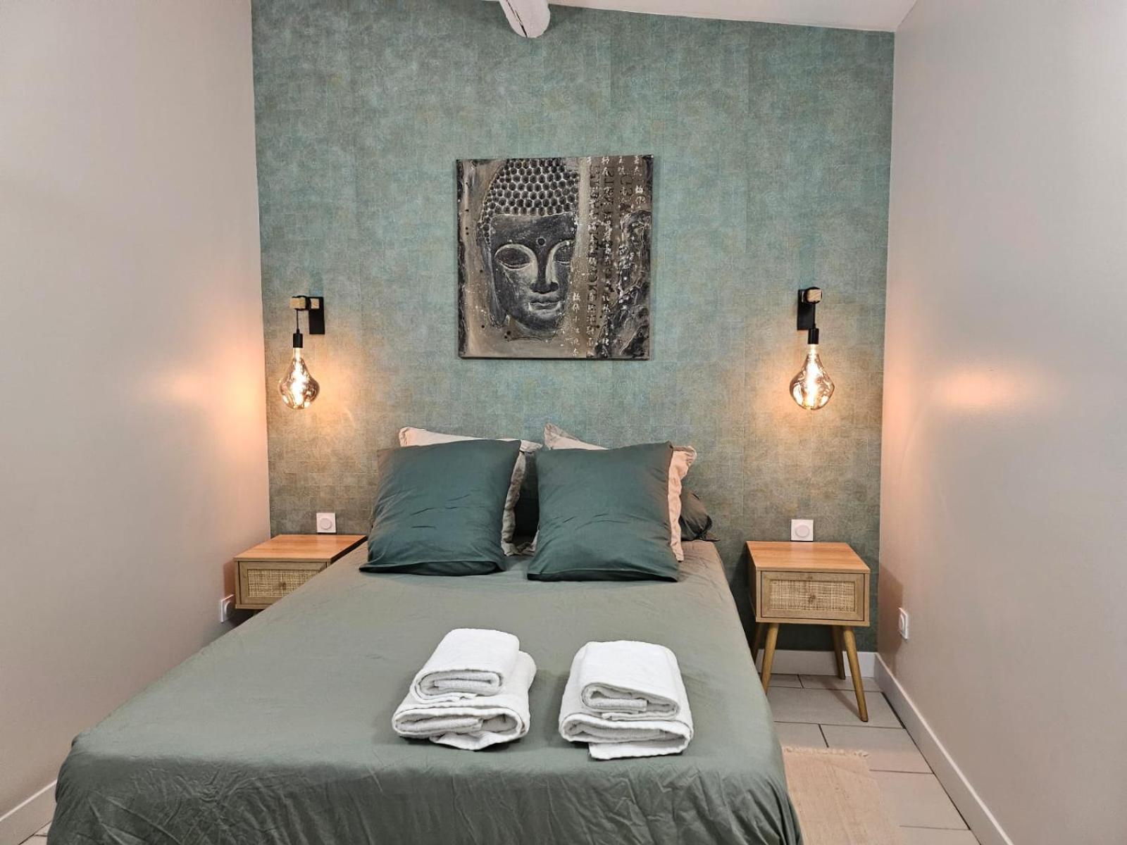 Agreable Logement Avec Terrasse Saint-Victoret Екстериор снимка